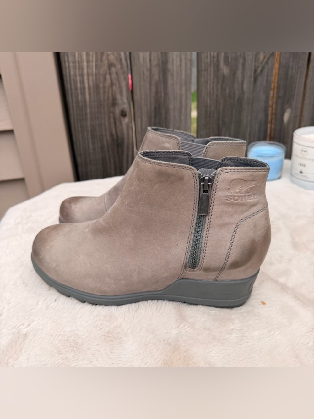Sorel Women's Taupe leather Zip Ankle Boot Size 9
